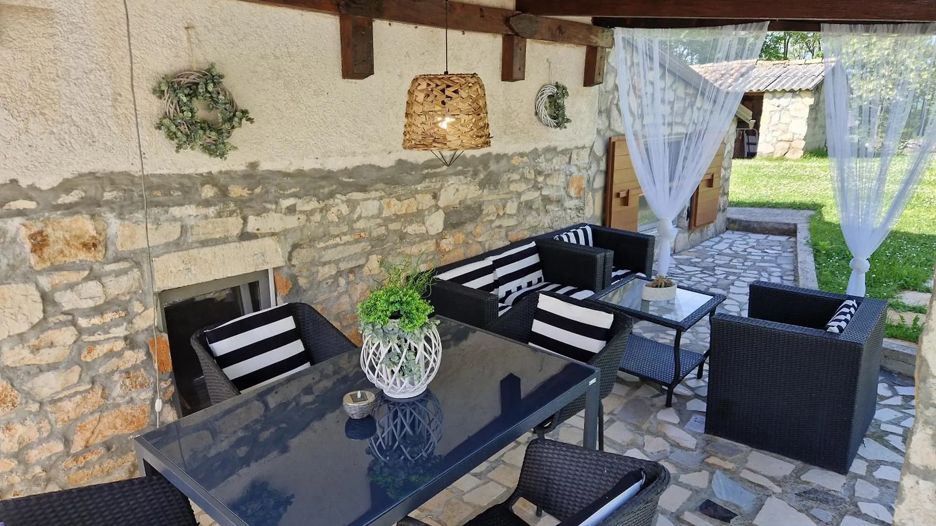 Hébergement de vacances Holiday House Vuki Nedeščina